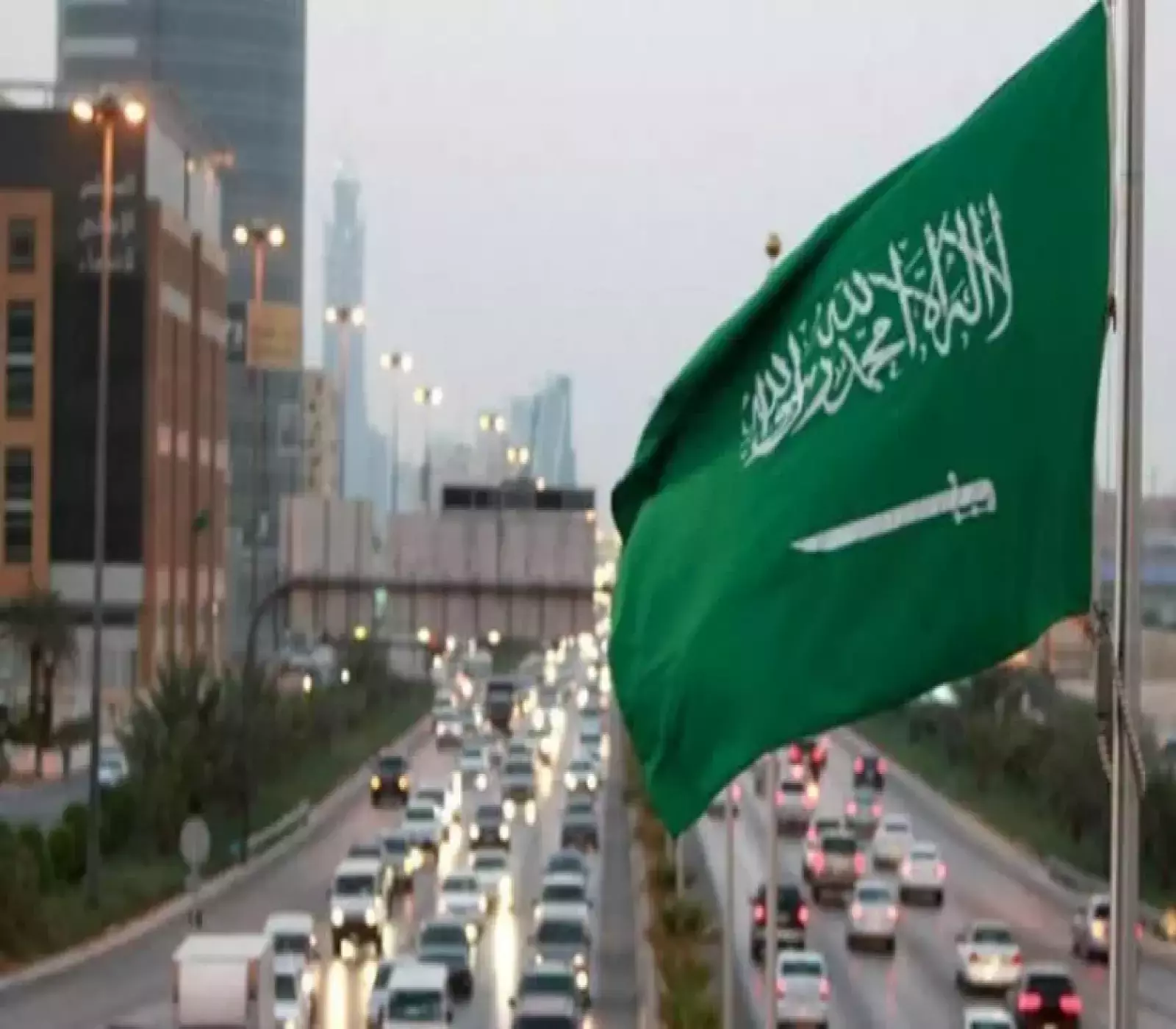 إعلان عن رسوم جديدة لأداء العمرة في السعودية: تعرف على التفاصيل