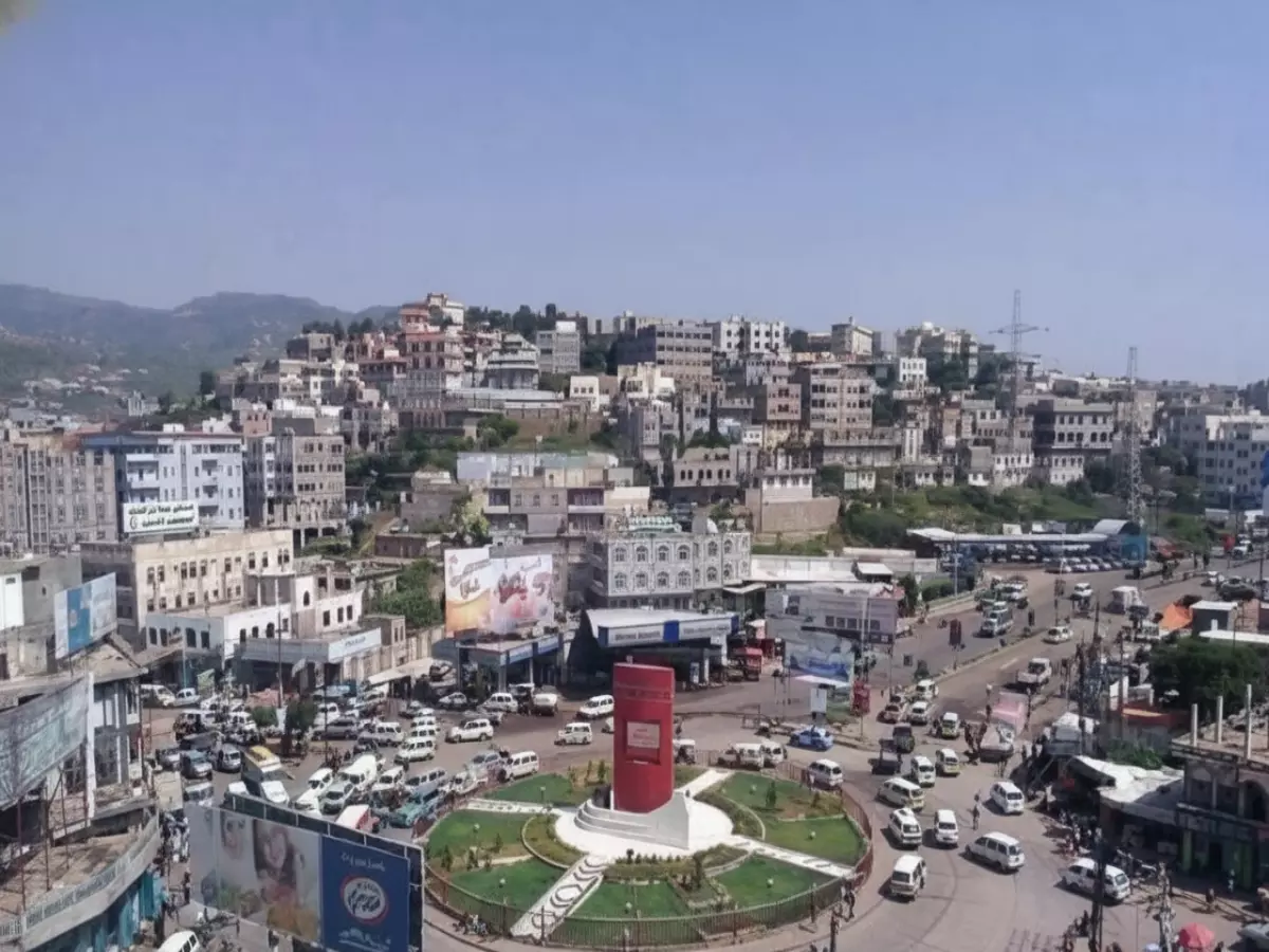 عاجل: جريمة مروعة تهز إب... مقتل مواطن وإصابة اثنين في كمين مسلح استهدف مغترباً!