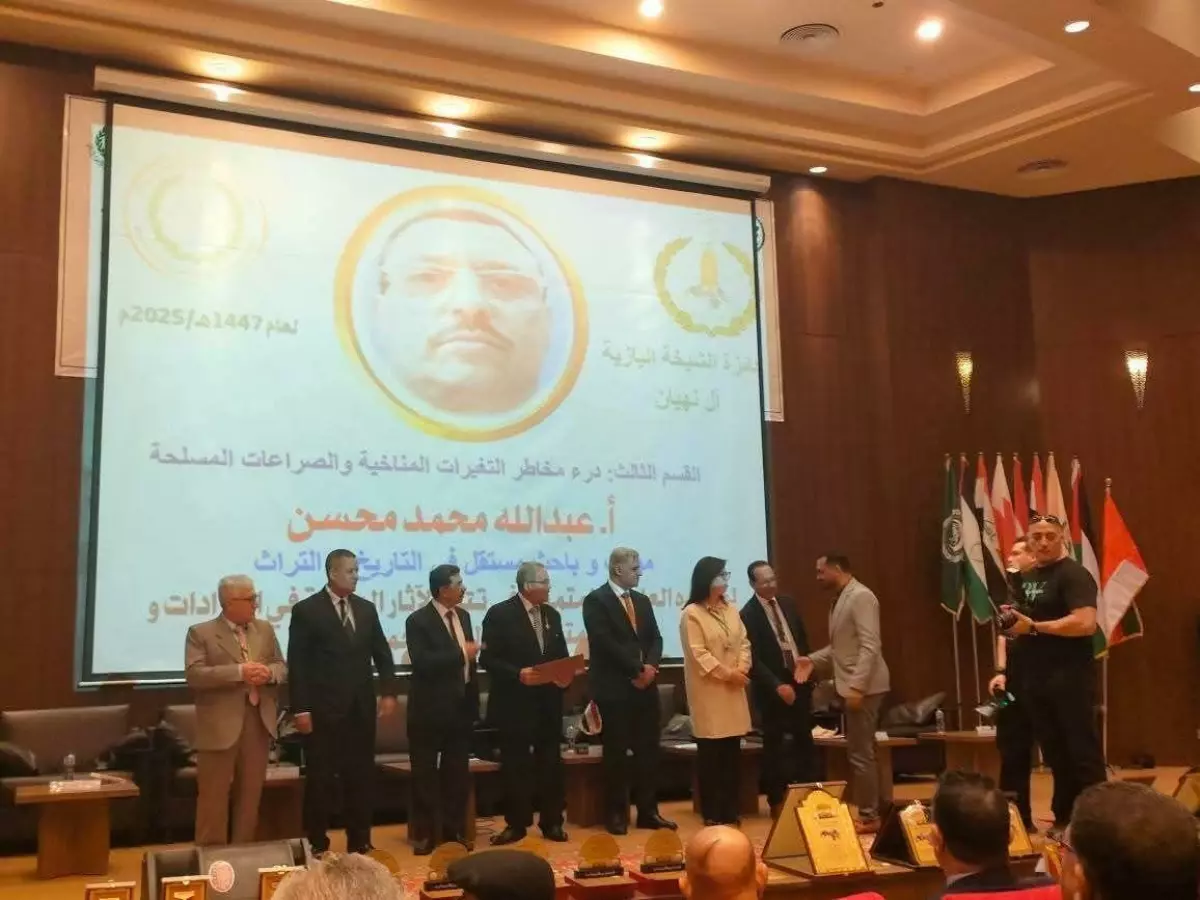 عاجل: يمني يحصد جائزتين عربيتين مرموقتين لإنقاذ كنوز اليمن الأثرية من الحروب!