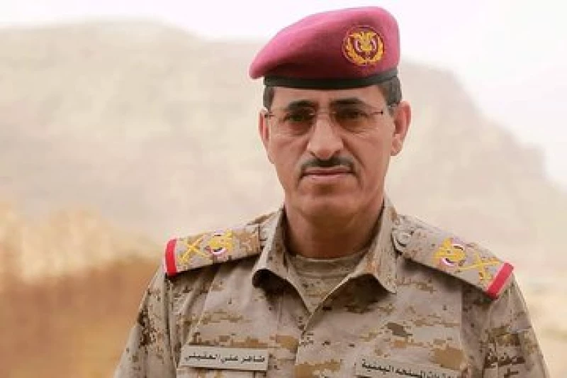 العقيلي وزيرًا للدفاع.. قائد ميداني بخبرة استراتيجية على رأس المؤسسة العسكرية