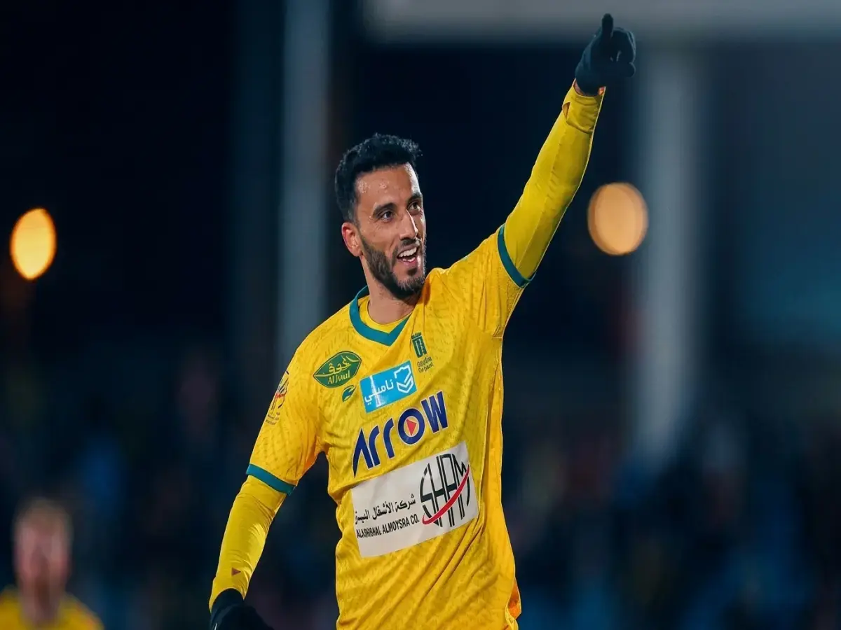 شاهد فيديو الصدمة: عمر السومة يهدر أغرب فرصة في تاريخ الدوري السعودي… ويتخلى عن صدارة الهدافين!