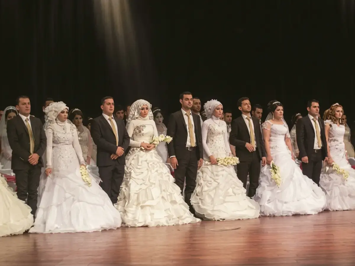 عاجل في أسوان: زفاف جماعي لـ30 عروس يتوج مبادرات "مصر الخير"… والعمدة يُعلن تفاصيل الصدمة السارة
