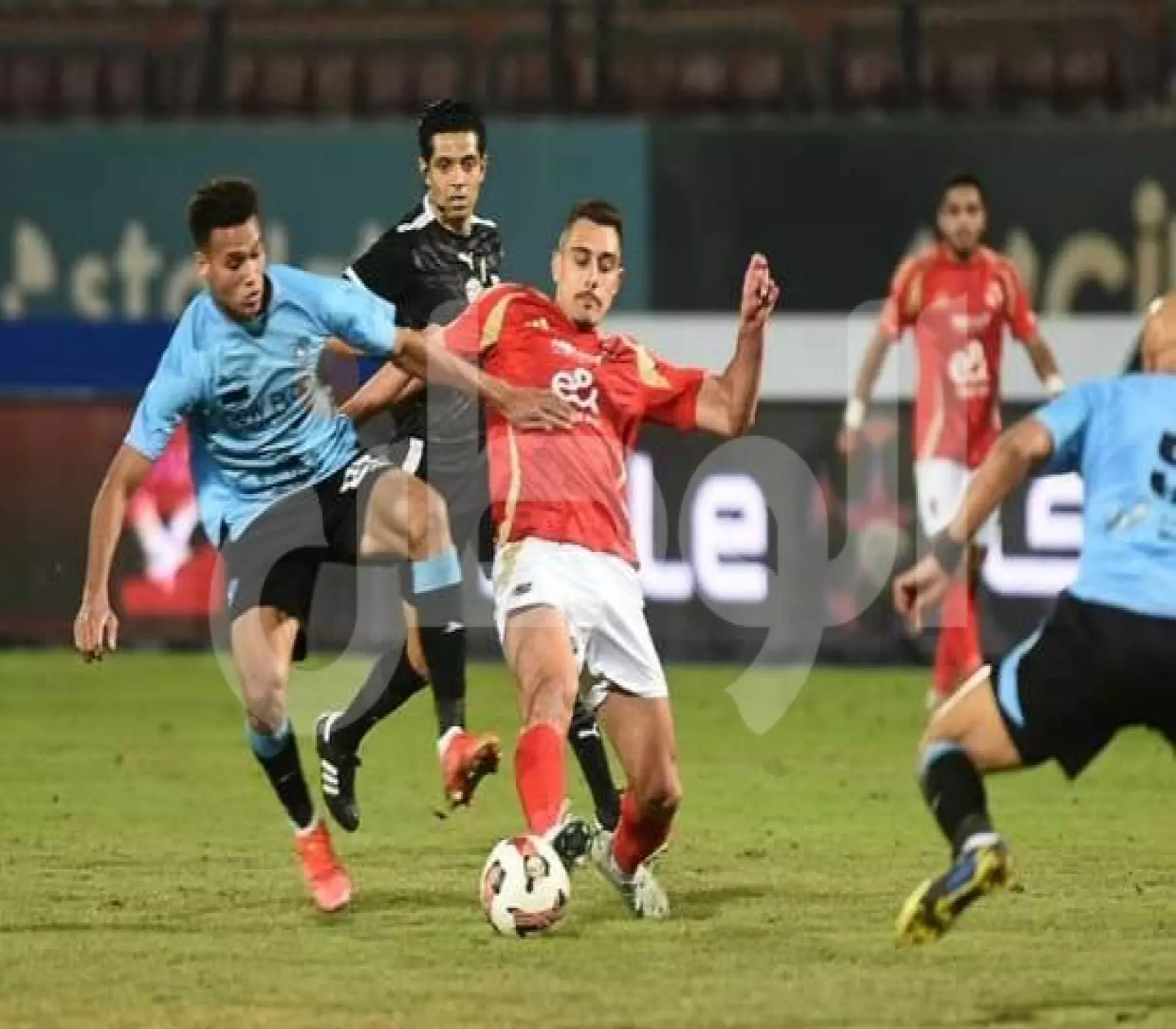 شاهد الآن مباراة الأهلي وغزل المحلة بث مباشر بدون تقطيع