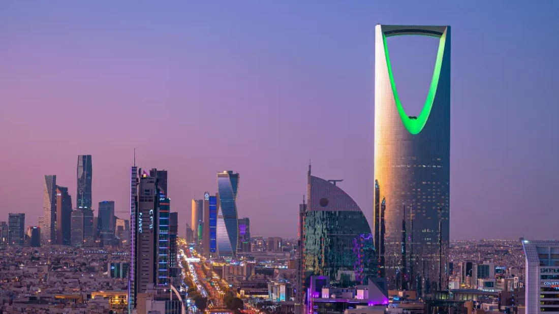 عاجل: أمير الرياض يرعى احتفال وزارة التعليم باليوم الوطني 95 ويوجه رسالة مهمة للطلاب