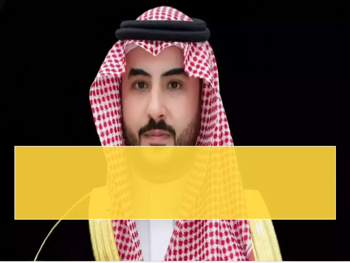 عاجل: خالد بن سلمان يكشف رسالة مؤثرة للجنود البواسل... وهذا ما قاله عن الشهداء!