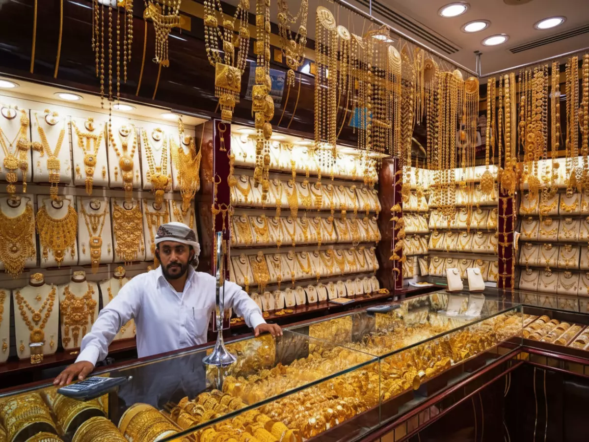 صدمة: عيار 24 يسجل 495 ريال في السعودية - المستثمرون في حيرة!