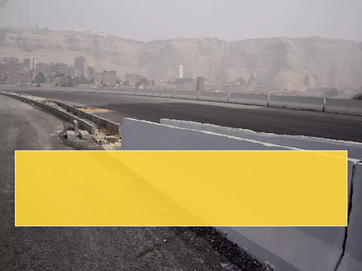 عاجل: مدبولي يكشف خطة جذرية لإنهاء كابوس الزحام في القاهرة... طريق جديد يحل أزمة عقود!