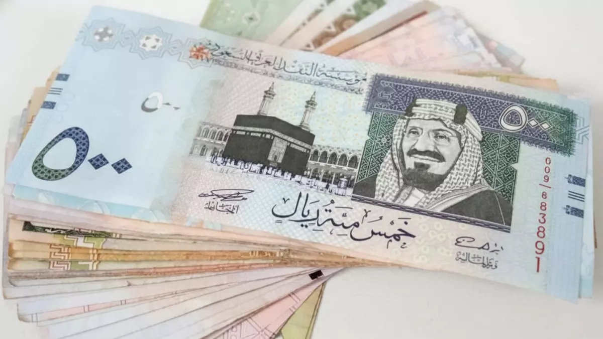 صادم: الفرق يصل لـ 44 قرش بين البنوك في سعر الريال السعودي اليوم - تعرف على الأرخص!