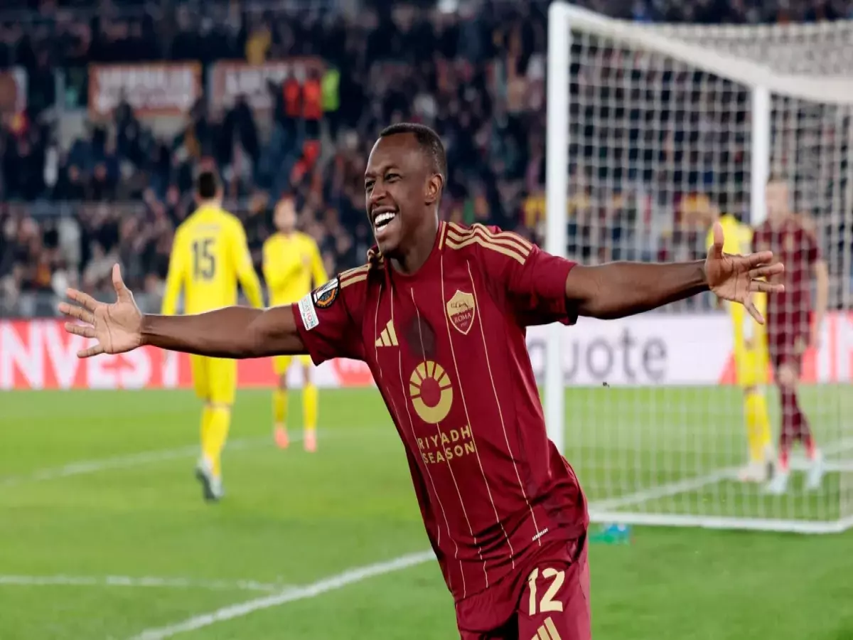 عاجل: سعود عبدالحميد يقود لانس للصدارة التاريخية... والفرنسيون في حالة انبهار تام!