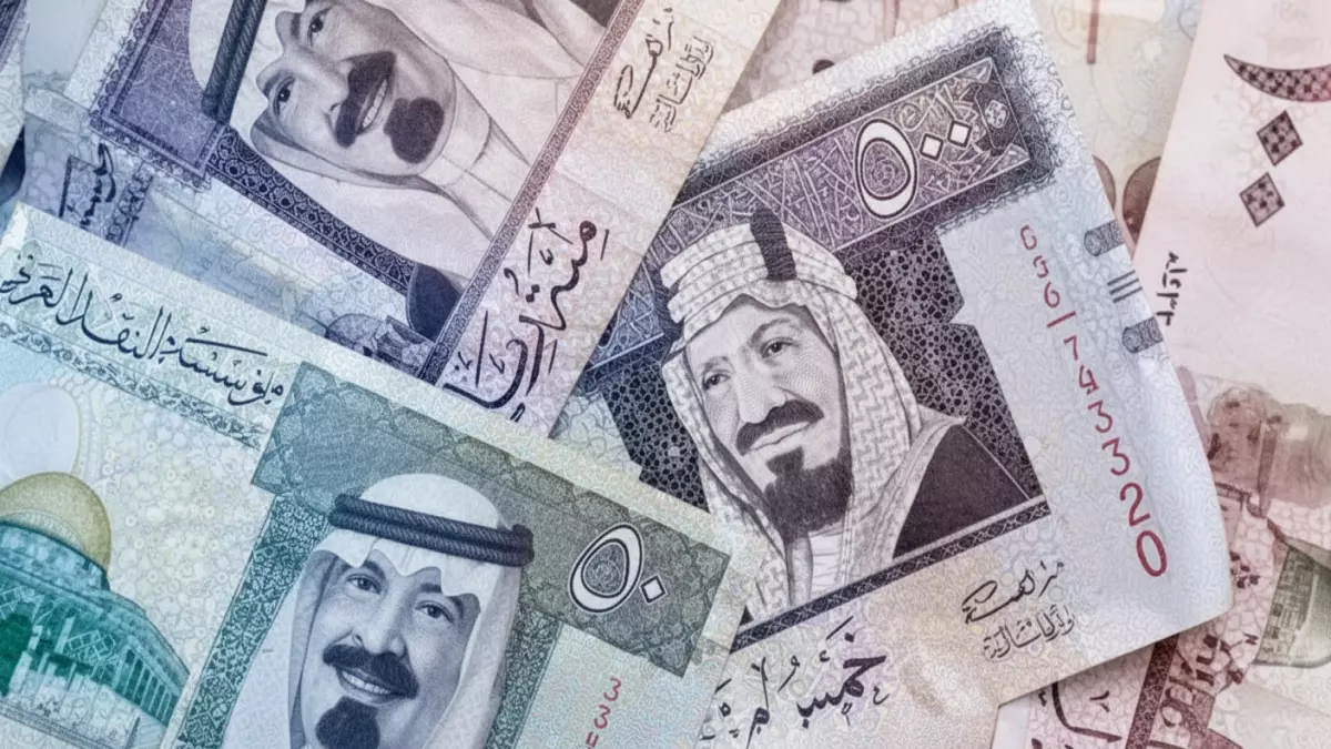 عاجل: 4 بنوك تعلن تراجع الريال السعودي مقابل الجنيه... تعرف على الأسعار الجديدة