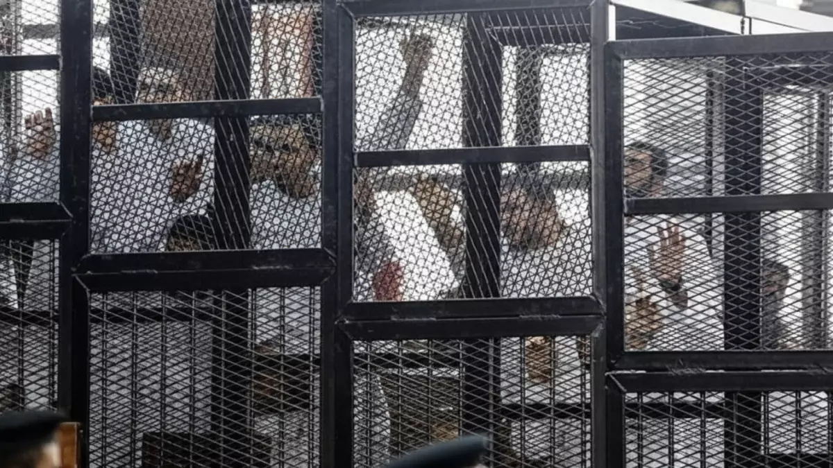 Urgent : Procès aujourd’hui de la cellule monétaire terroriste – 39 accusés d’avoir secrètement détruit l’économie égyptienne !