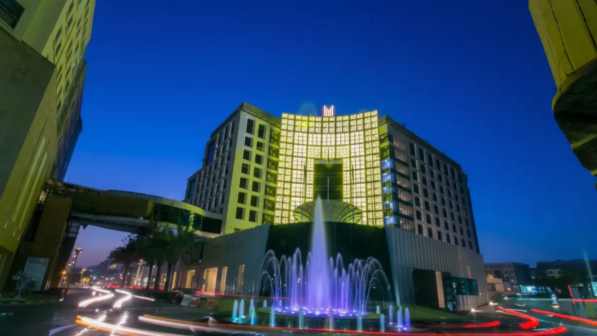 عاجل: فنادق جراند ميلينيوم مسقط تطلق حملة توظيف ضخمة 2026 - رواتب مغرية وتخصصات متنوعة!