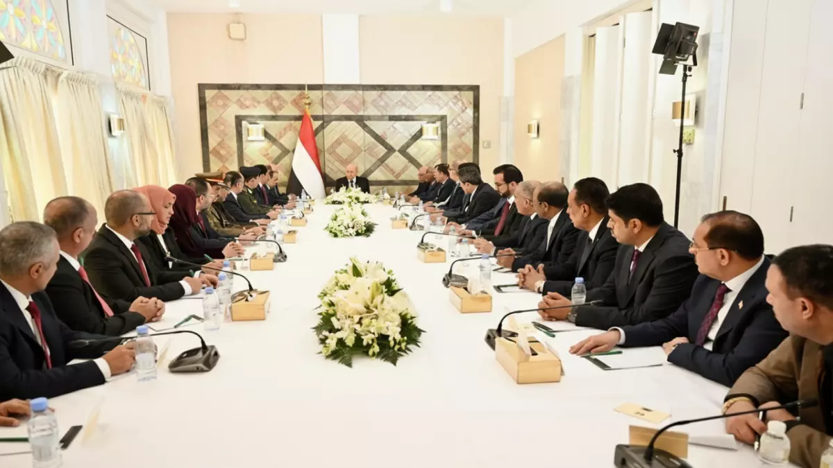 عاجل: العلمي يحدد مصير الحكومة الجديدة بـ3 شروط قاسية... هل تنجح في هزيمة الحوثيين من الداخل؟