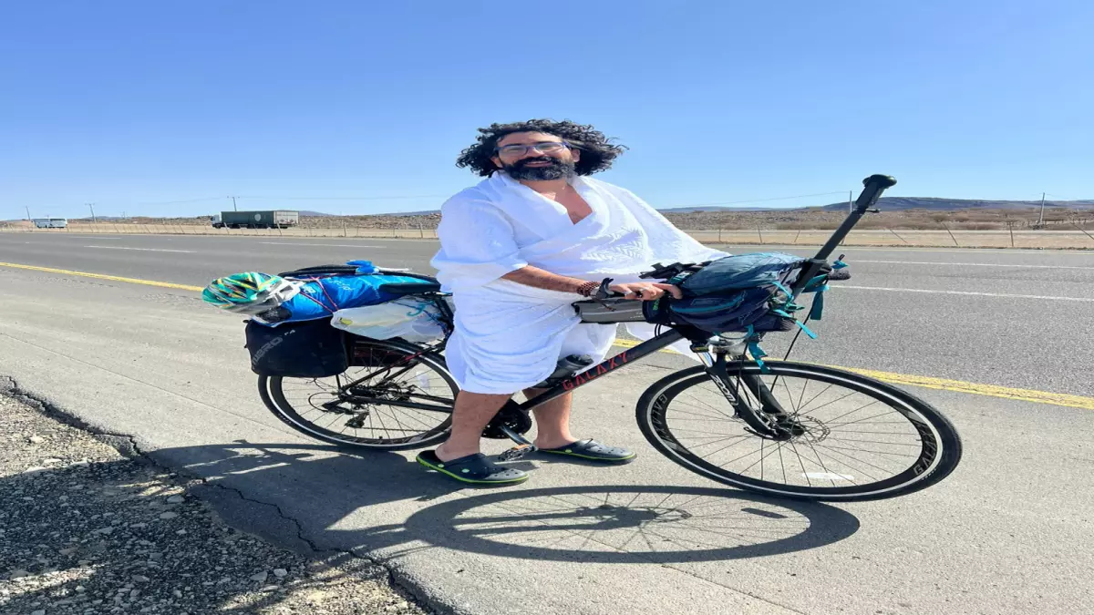 緊急: エジプト人がタンタから自転車で 31 日でメッカに到着…世界に衝撃を与えた歴史的な旅!