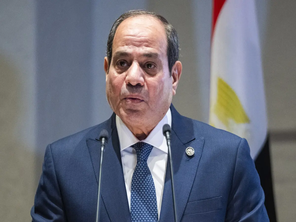 رسمياً: السيسي يطلق سراح آلاف المحكومين في عيد الأضحى.. لكن 15 جريمة ممنوعة من العفو! (شاهد التفاصيل)