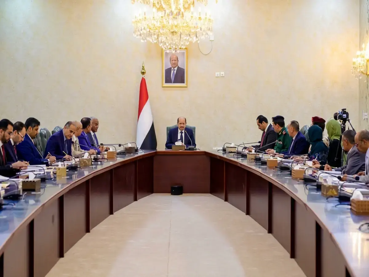 عاجل: قرار تاريخي في عدن.. الحكومة تعتمد أول موازنة منذ سنوات الحرب وتكشف خطتها لانتظام الرواتب!