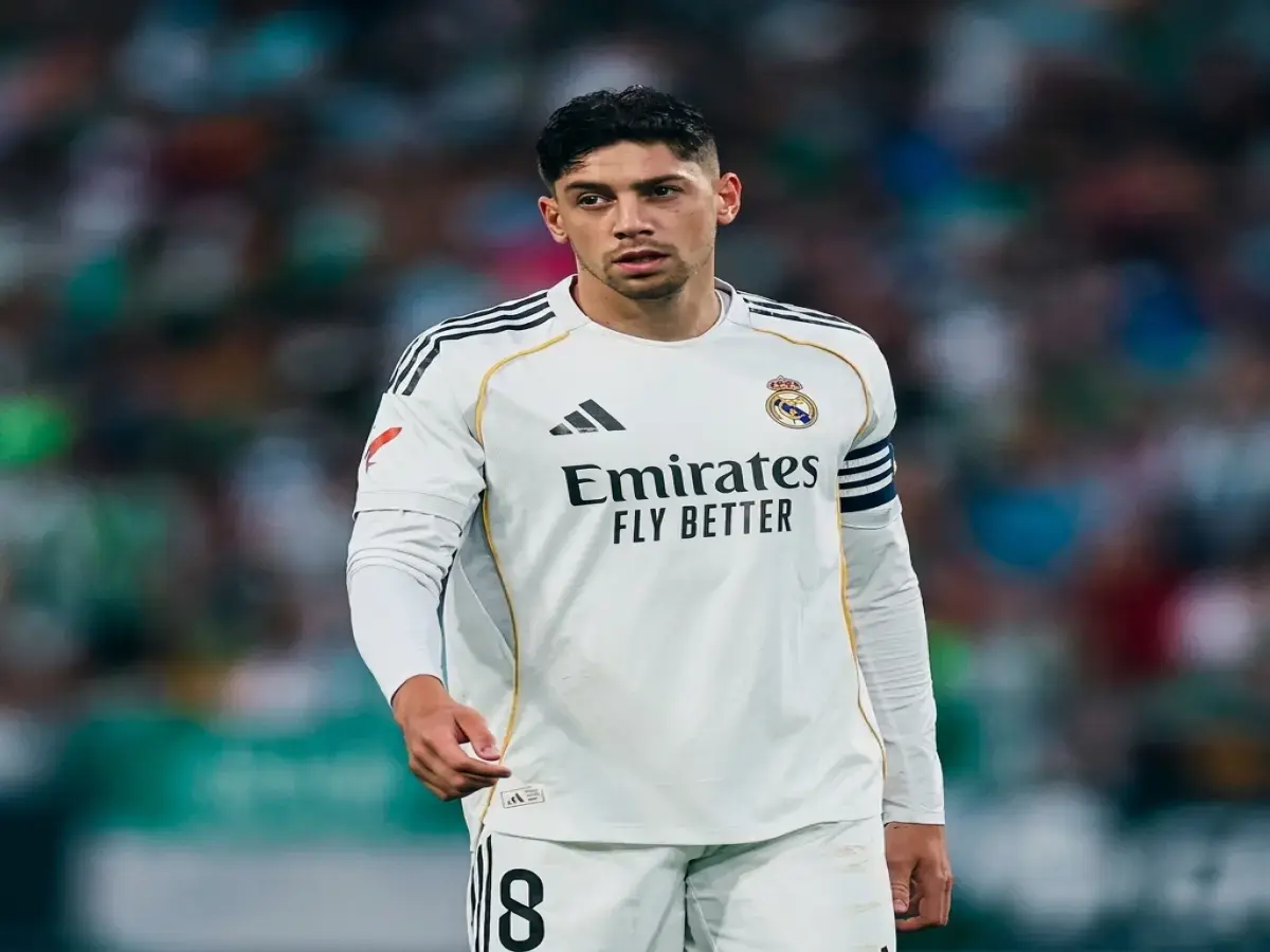 عاجل: الهلال يُفجر المفاوضات مع مدافع فرنسا القوي… مالانج سار الصفقة الكبرى في الميركاتو!
