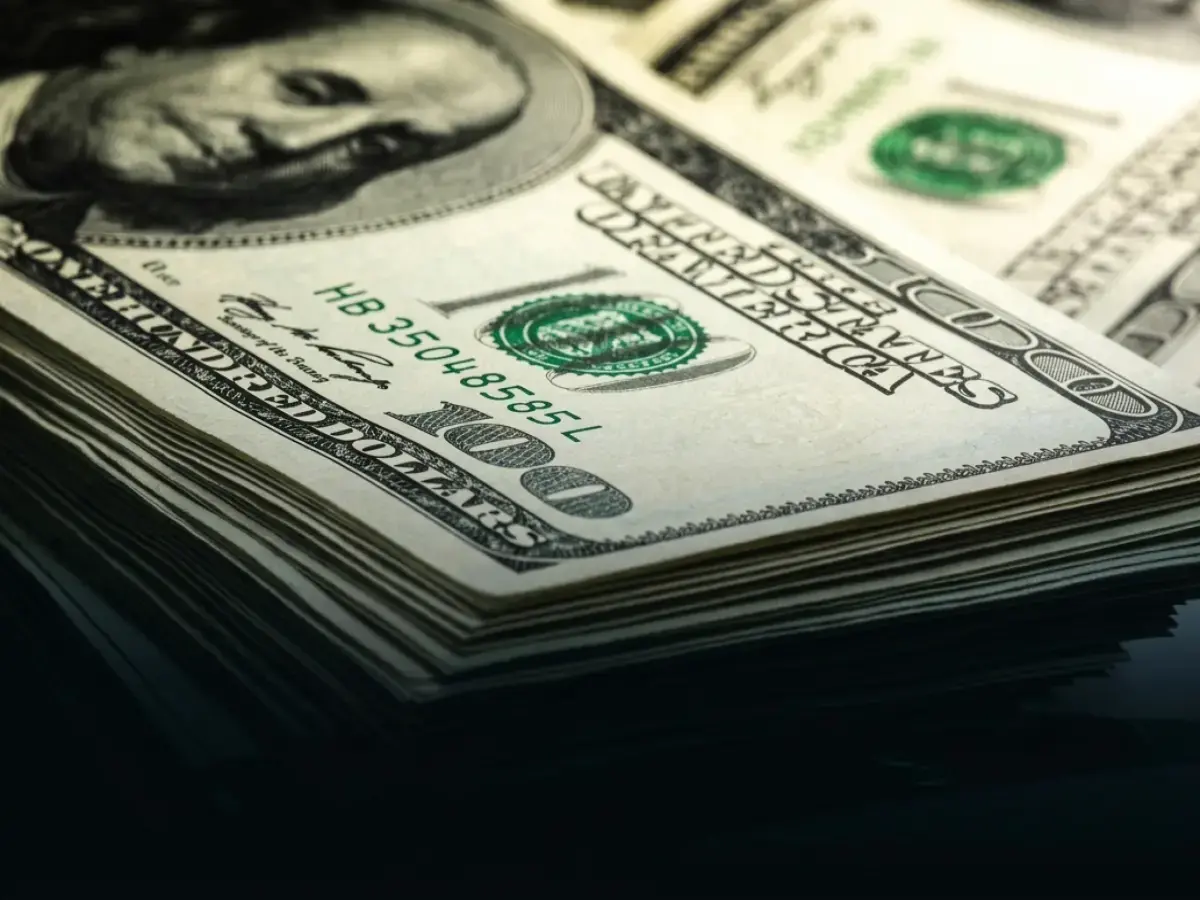 عاجل: أسعار الصرف تعلن هبوطاً صادماً في عدن.. الريال السعودي والدولار بأرقام مذهلة مساء الأربعاء!