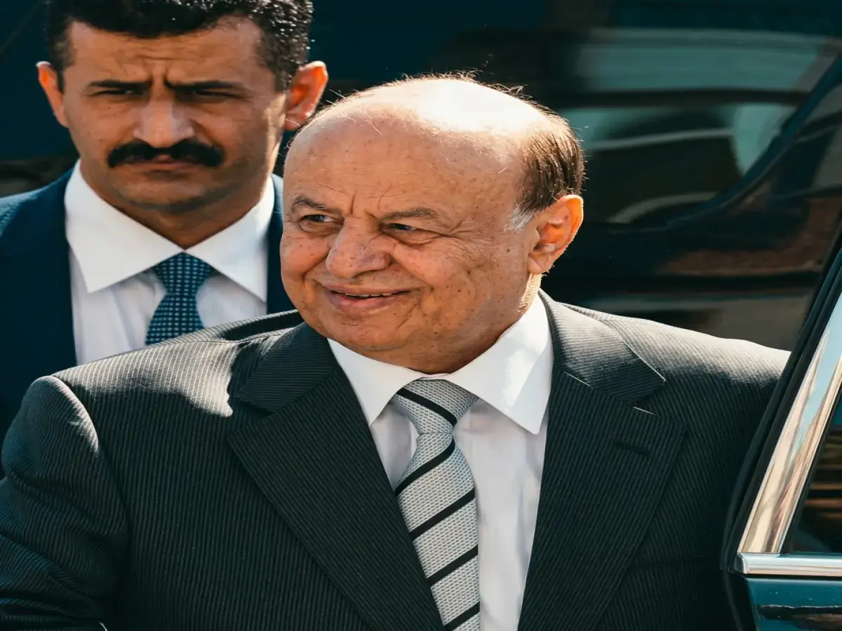عاجل: الصحافي الكويتي محمد العرادة يفتح ملفات الرئيس هادي - حارس اليمن الذي رحل بعد حمل أصعب الأمانات!