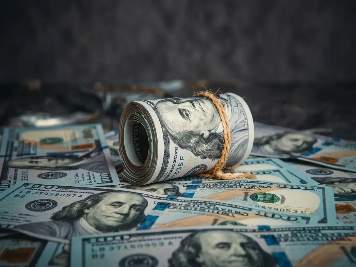أسعار صرف اليمن مساء الأربعاء: العاصمة عدن تتحدى التقلبات... المستقر يحبط المتداولين!