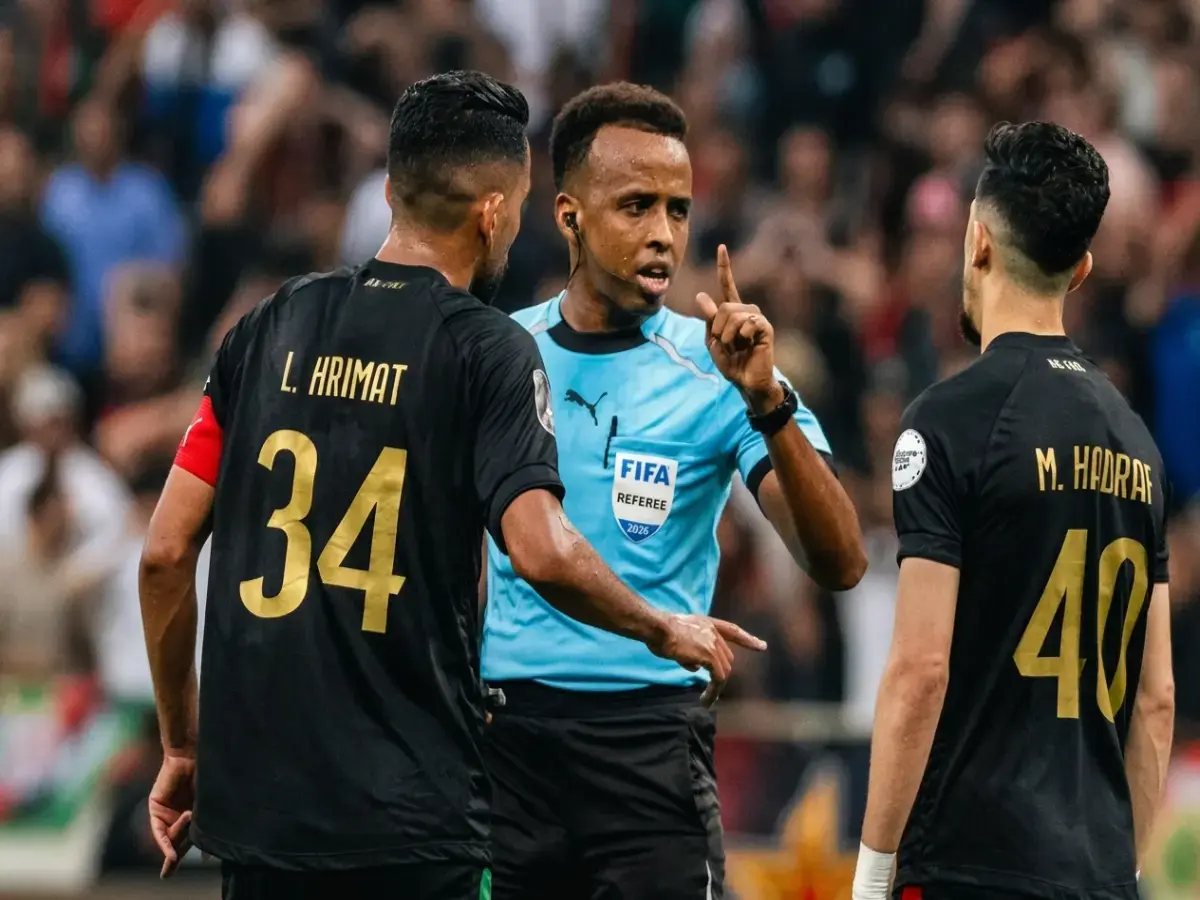 عاجل: الحكم الصومالي يفضح السبب الحقيقي لمنعه من المونديال… والسبب ليس تأشيرة!