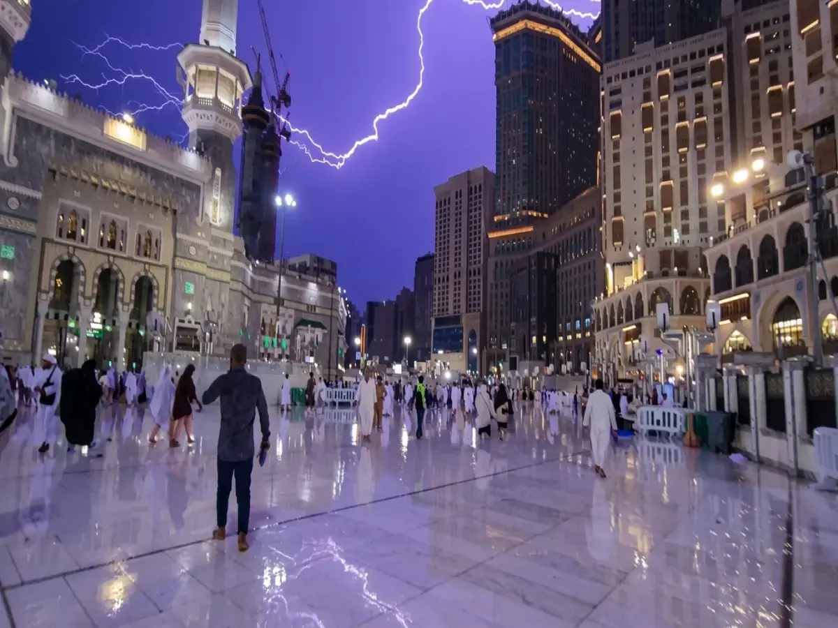 عاجل: المركز الوطني للأرصاد يحذر من موجة غبار وأمطار رعدية تضرب السعودية... تعرف على المناطق الخطرة وحالة الطوارئ