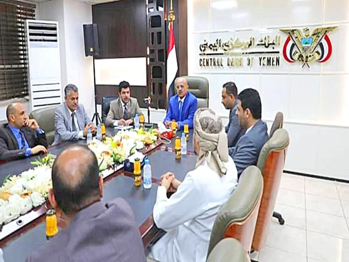 رسمي: قرار يمني خطير يمس أموال الملايين… ما مصير تحويلاتك المالية بعد قرار شبكة موحدة؟