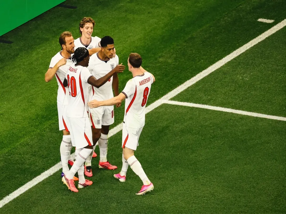 انفجار إنجليزي: أهداف صاروخية تُسقط كرواتيا 4-2 في مواجهة جنونية بكأس العالم!