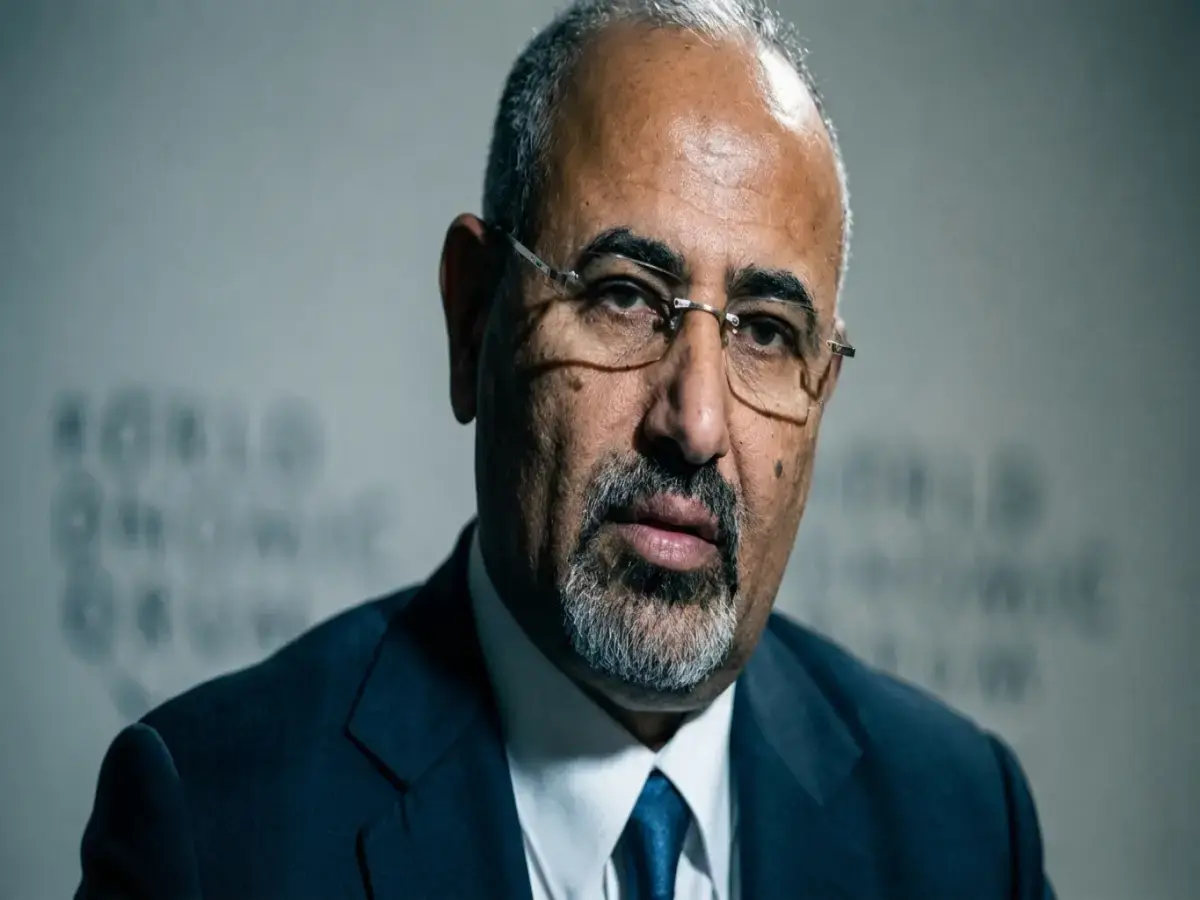 عاجل: النائب العام اليمني يصدر قراراً قاضياً خطيراً يجمّد أرصدة وأموال المجلس الانتقالي في البنوك والصرافة رغم الدعوة الأممية لمعاقبة قياداته