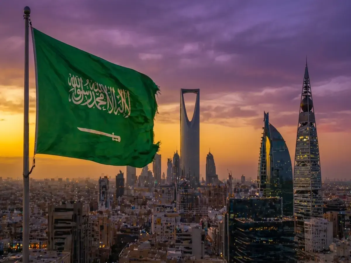 عاجل: السعودية تعلن عن انفجار توظيفي صادم.. 250 ألف وظيفة جديدة خلال 6 سنوات - 50% منها في مجال واحد!