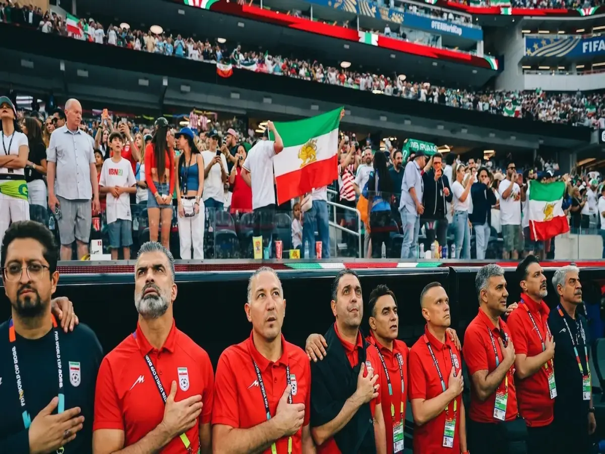 تصعيد: الولايات المتحدة تسمح لإيران بدخول أراضيها قبل 48 ساعة فقط من المباراة الحاسمة… ماذا تخطط واشنطن؟