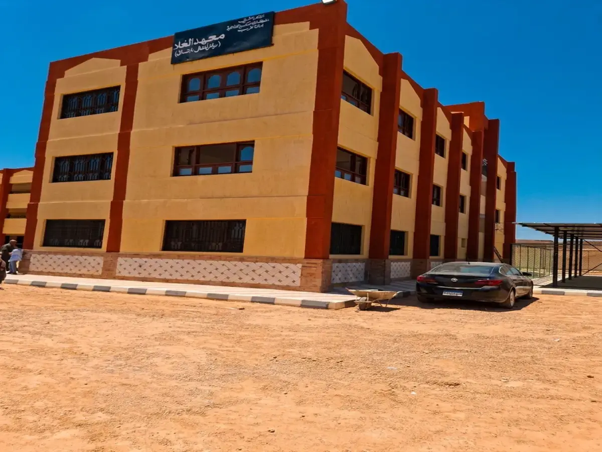 عاجل: لجنة مشتركة تضم 10 خبراء تتسلم مشروع ترميم معهد العلا الأزهري… رفع كفاءته 100% لخدمة الطلاب (صور)