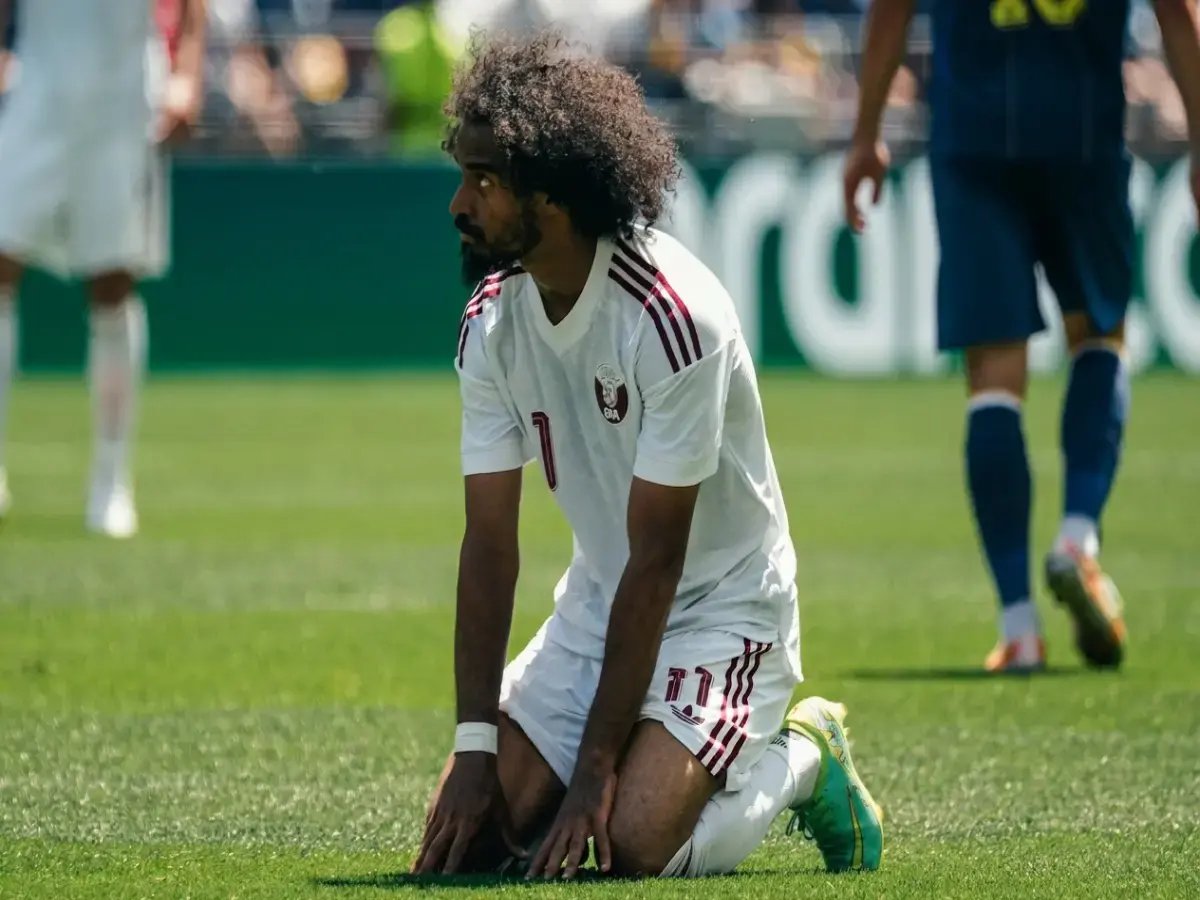 بعد الخروج من كأس العالم.. لوبيتيغي يُفاجئ الجميع: 'فخور بلاعبيكم رغم كل شيء'