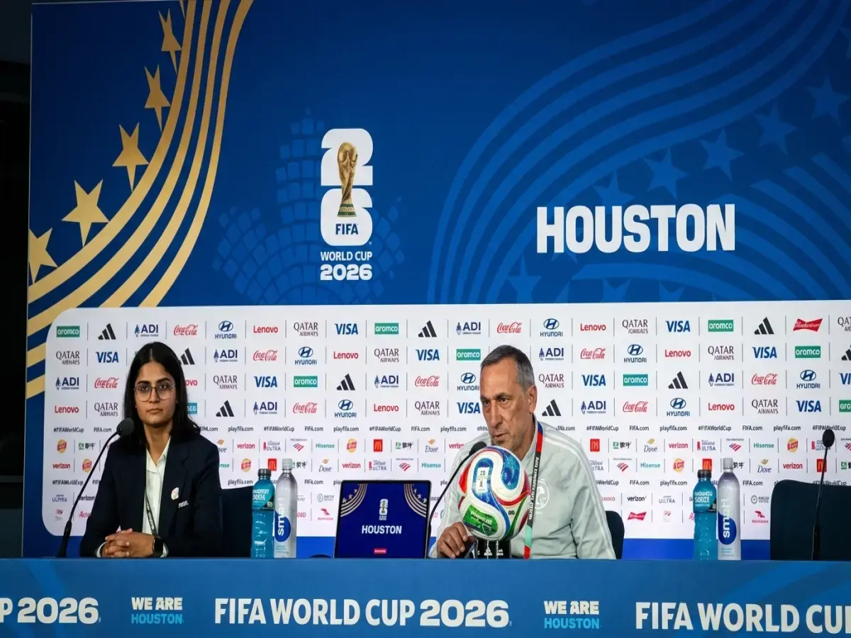 دونيس يكشف أمام الجماهير: "هذا هو سر ثقتي في المنتخب"… ويفجر مفاجأة بشأن أسبانيا وإنجلترا!