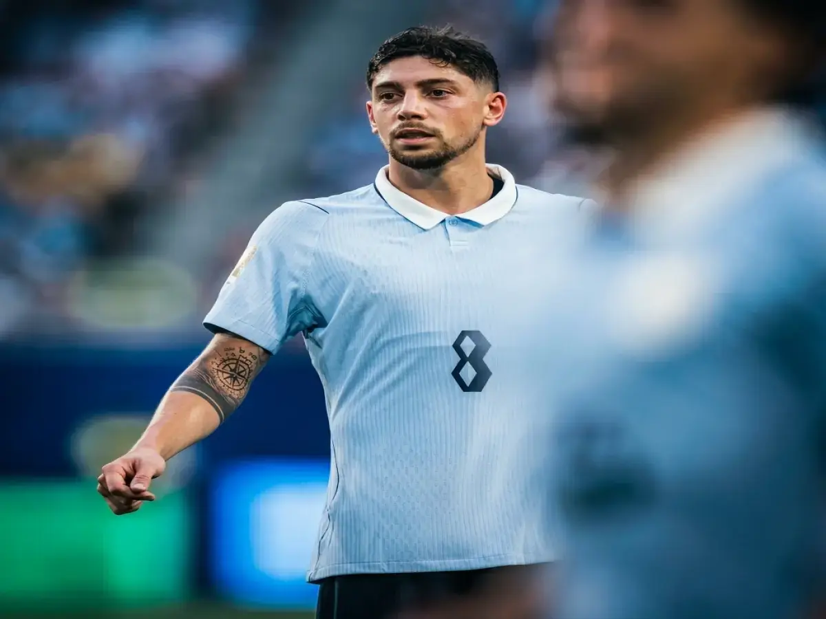 عاجل: فالفيردي يقود تمرداً ضد بيلسا... كشف الأسباب الصادمة لخروج أوروجواي المُذل من المونديال!
