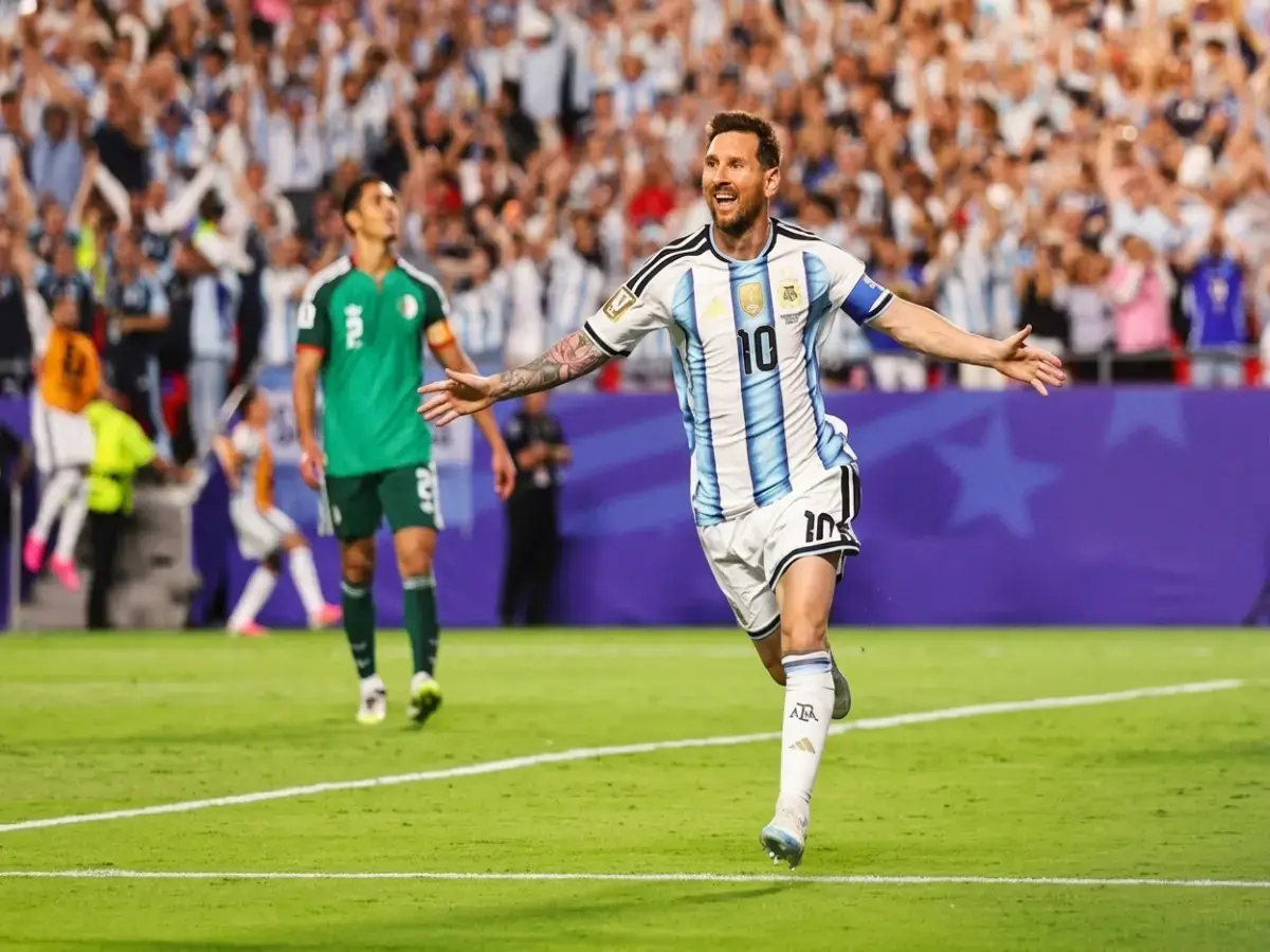 عاجل: مونديال 2026 يصدم ويبشر.. قصة مدربي روشن الأربعة بين الصعود المذهل والانهيار الكبير!