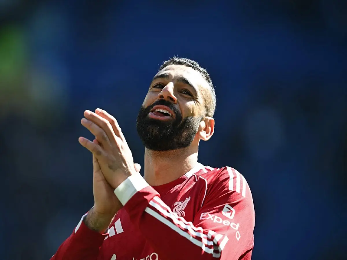 صادم: قائمة ليفربول لأفضل 100 لاعب تثير زلزالاً... صلاح يحقق إنجازاً تاريخياً أمام عمالقة الفريق!