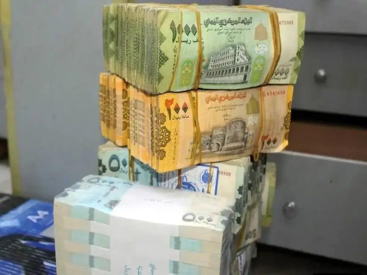 عاجل: انفجار صادم في أسعار الدولار والريال السعودي… الفارق بين عدن وصنعاء يُكشف لأول مرة بأرقام صادمة!