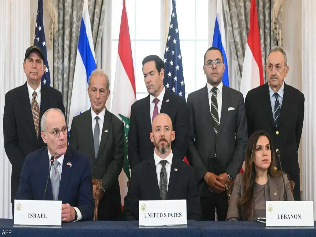 تحت القبضة الحديدية: كيف حولت نخب اليمن الحرب إلى تجارة بالملايين… بينما المواطن يقترب من جوع محتوم!