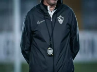 قرار خطير من جمال يُغضب الجماهير: ماذا فعل بـ مهدي سليمان أمام بلوزداد؟… الحقيقة صادمة!