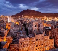مواطنون بصنعاء يطعنون في انتماء شقيقتهم للاسلام أمام المحكمة لحرمانها من ميراثها الشرعي.. المفاجأة في قرار القاضي؟!