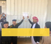 فضيحة "الهوامير" تهز منفذ الوديعة: 10 ريالات تُجبى من كل مسافر بطرق غير قانونية والحكومة تتحرك بإجراءات صارمة!