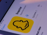 عاجل: قفزة جنونية لأسهم Snapchat بـ 18%... شراكة الذكاء الاصطناعي بـ 6.6 تريليون تقلب المعادلة!