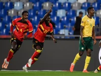 عاجل: جنوب أفريقيا تصدم أنجولا بفوز مثير 2-1 في افتتاح كأس الأمم… مصر وزيمبابوي على المحك!