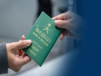 عاجل: السعودية تطلق الإقامة الدائمة بـ 4000 ريال فقط - تحرر كامل من نظام الكفالة!