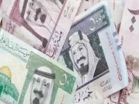 عاجل: الريال السعودي يحير المصريين اليوم... أسعار صادمة في 25 بنك والفروق تصل لـ 4 جنيهات!