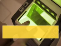 عاجل: الجوازات السعودية تعلن رسمياً إسقاط بصمة الترحيل لأول مرة… 10 سنوات إقامة هي الشرط الوحيد!