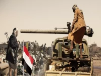 صادم: ناشط يمني يكشف "الخدعة السعودية" حول المطارات - 70% من الشعب يموت بصمت!