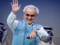 عاجل: الوليد بن طلال يدفع 100 مليون ريال لـ7 صفقات بالهلال.. والمبلغ الخيالي الذي حصل عليه بنزيما سراً!