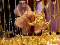 عاجل: الذهب ينفجر في مصر... الجرام يقفز 45 جنيهاً خلال يوم واحد ويصل لـ6720 جنيهاً!